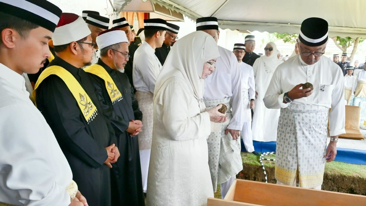 Pahang Royal Family Observes Three Days Of Mourning For Tengku Puteri Seri Kemala