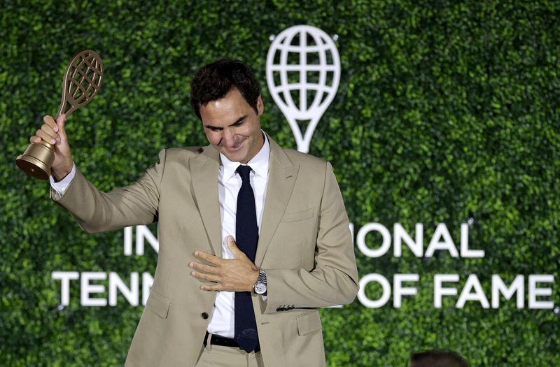 Emotional Federer Celebrates Hall of Fame Induction as Love Letter to Tennis Continues