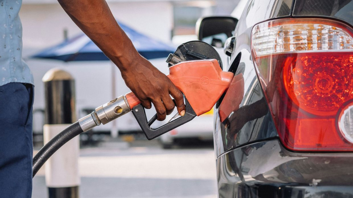 Major US petrol retailers accused of using AI algorithm to inflate fuel prices
