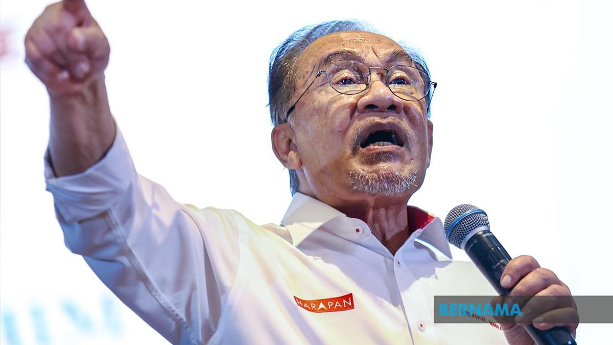 Federal Government Burdened by Nearly RM1 Billion in Felda Annual Debt, Says PM Anwar