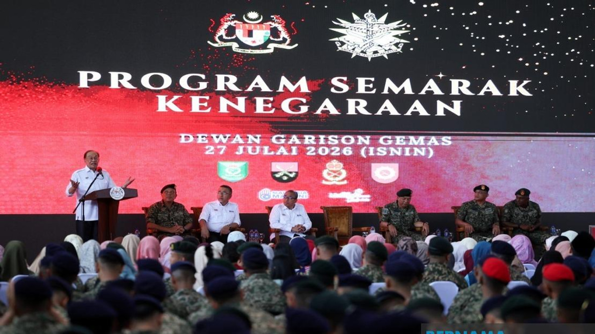 Strong Diplomatic Ties and National Stability Key to Malaysia's F1 Grand Prix Selection, Says Anwar