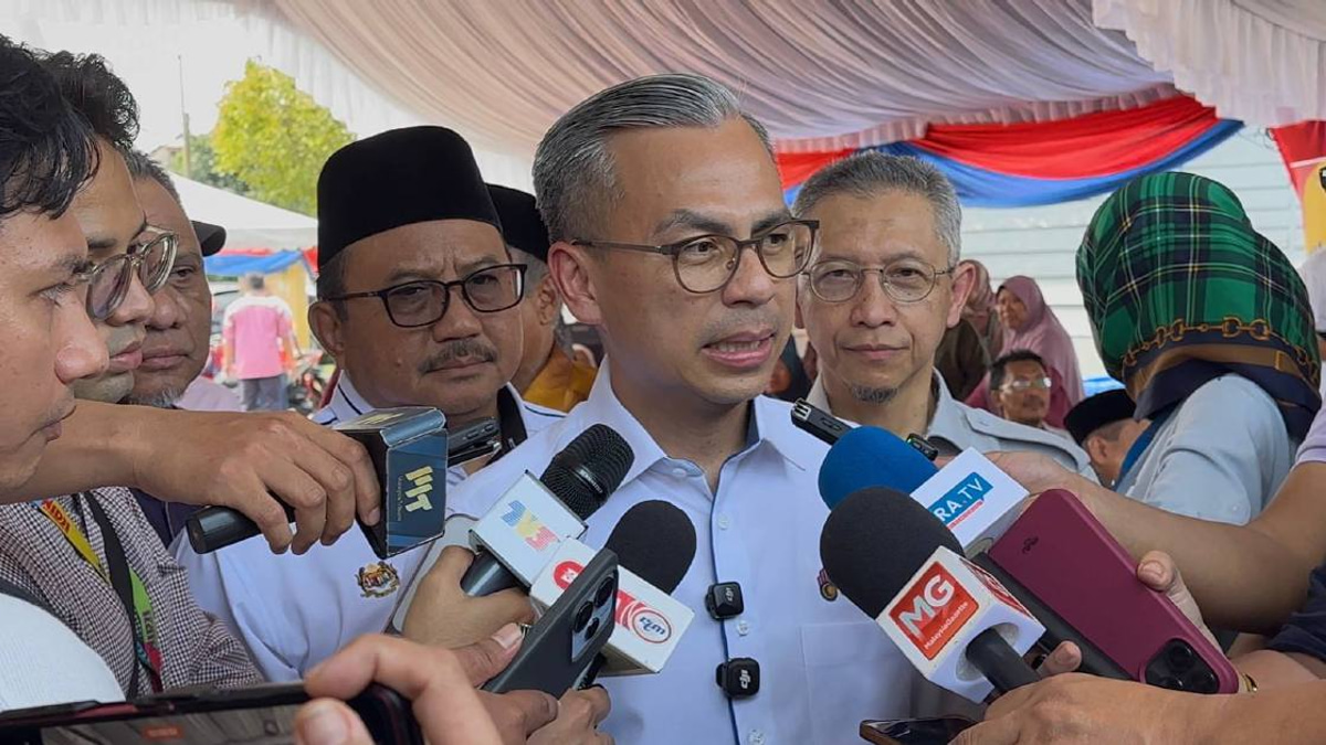 Pakatan Harapan Dismisses Ong Kian Ming's Prediction of BN Landslide in Johor