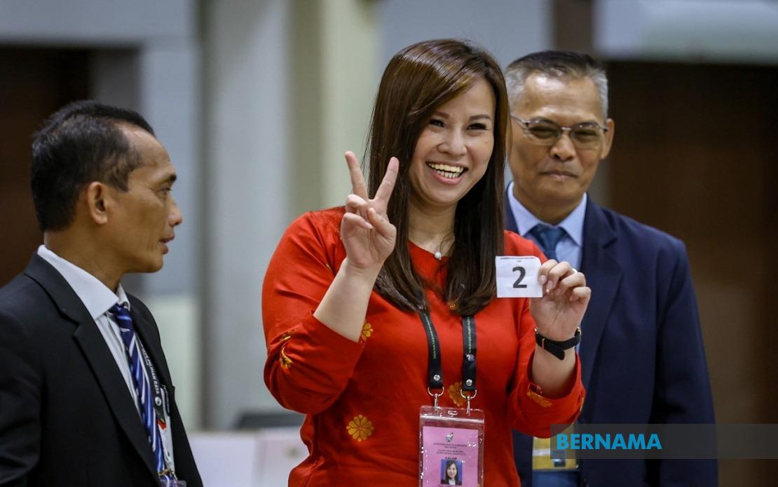 Sharon Teo Challenges BN's Baharudin in Permas Race Centred on Infrastructure and Welfare
