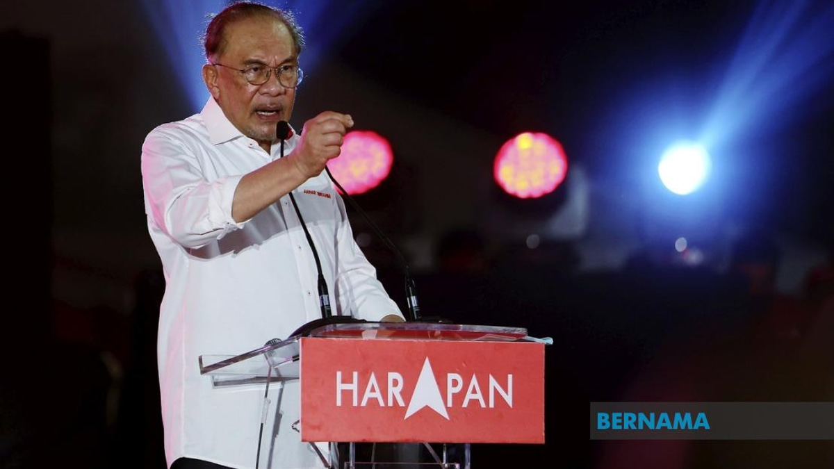Anwar Urges Restraint on Constitutional Issues in Negeri Sembilan Election Campaign