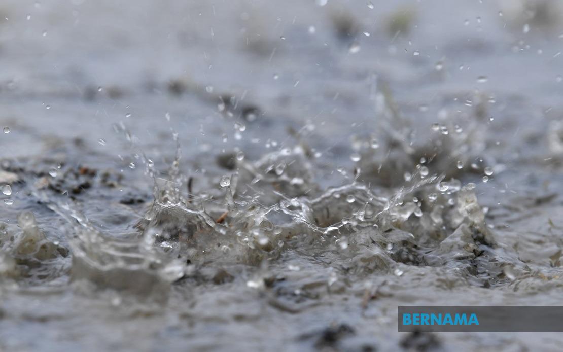 Seoul and Gangwon Battered by Torrential Downpours; 10 National Parks Shut as Damage Mounts
