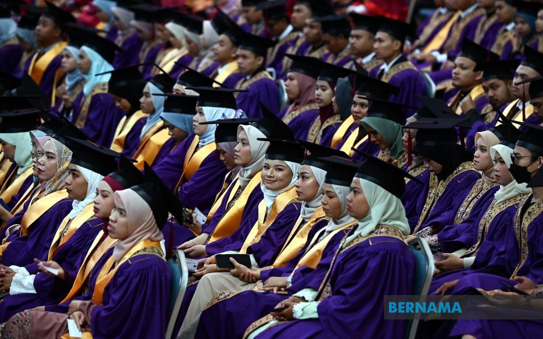 Malaysia Halts University Disciplinary Cases on Student Speech and Assembly