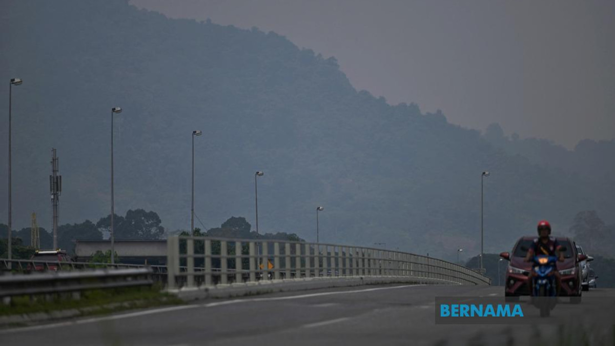 Sarawak Grapples with Severe Air Pollution as Haze Sweeps Across State