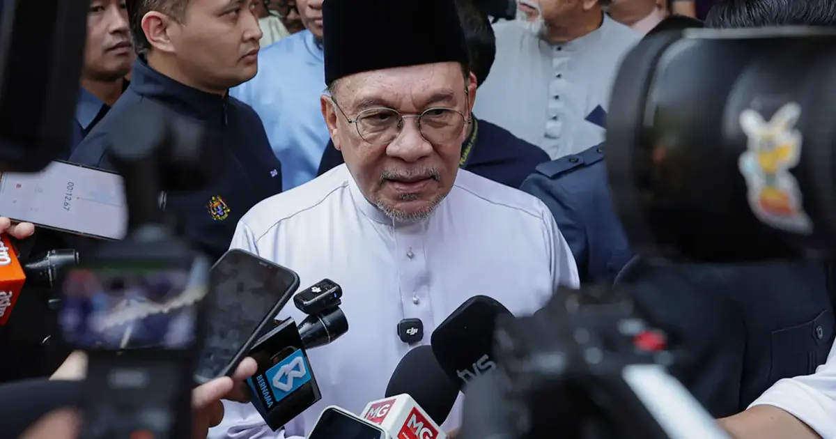 Anwar Vows Continued Drive After Merdeka Center Approval Boost