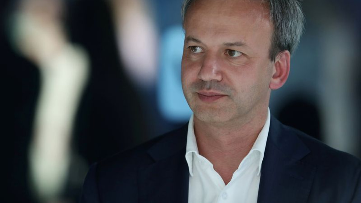 Russian Chess Chief Dvorkovich Steps Aside Amid EU Sanctions Over Ukraine Invasion