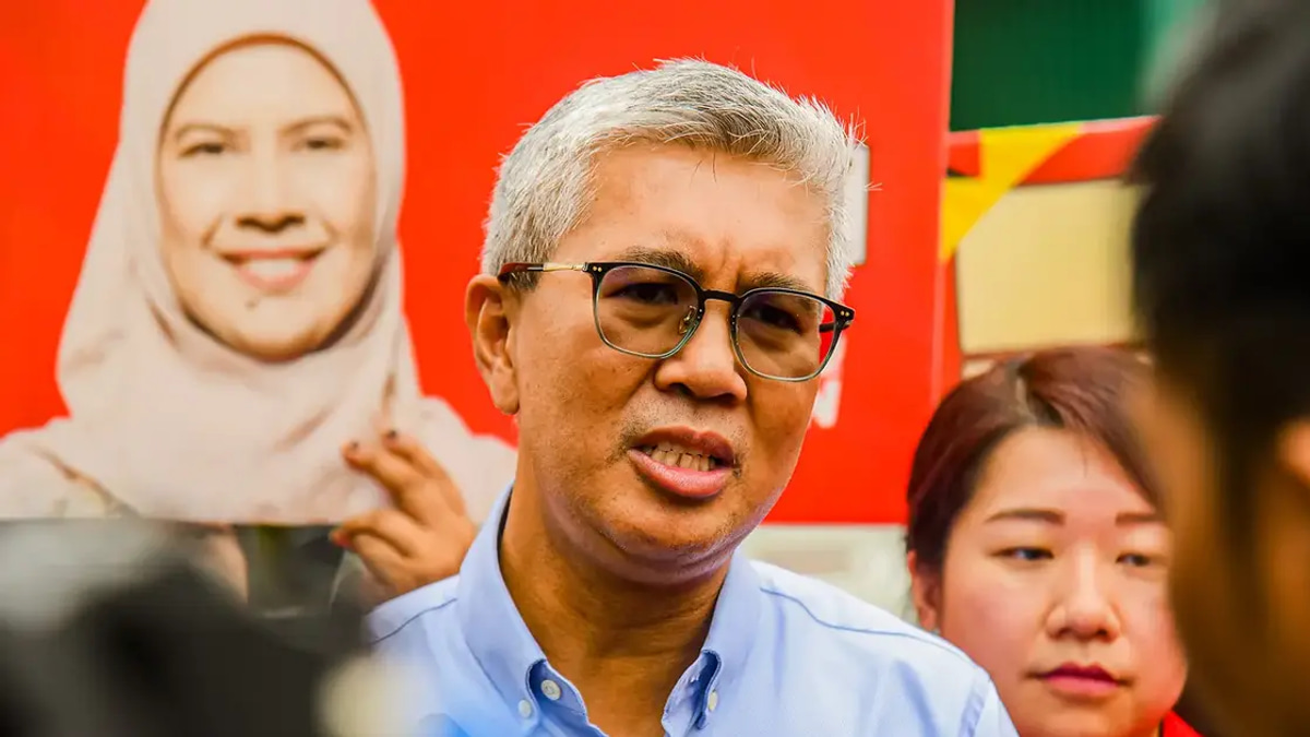 Pakatan Harapan Maintains Independent Course as Barisan Nasional and Perikatan Nasional Clash Over Race Issues