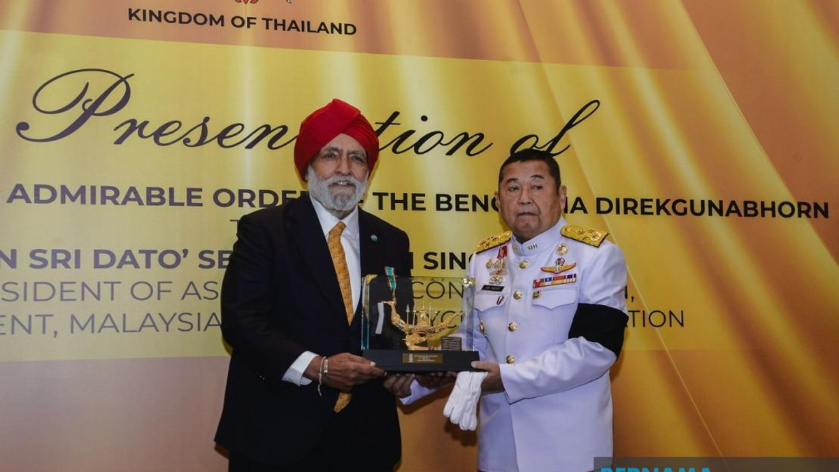 Darshan Singh Honoured with Thailand's Royal Insignia for Cycling Contributions