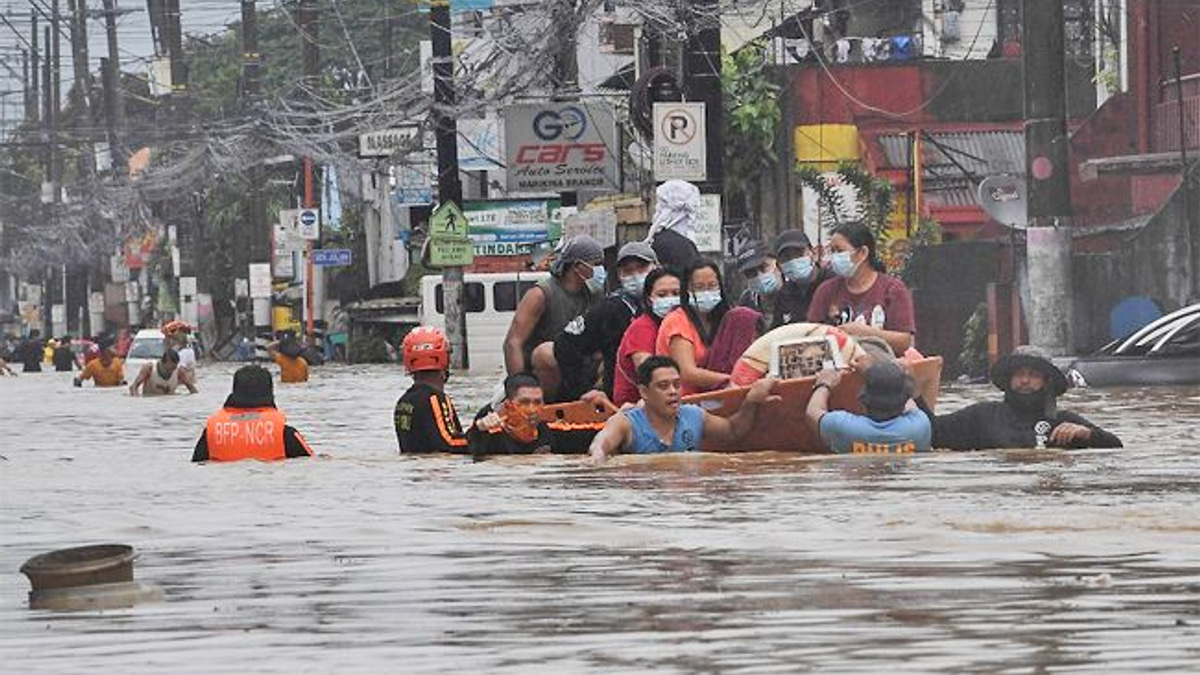 Philippines Seeks Singapore's Advanced Flood Management Systems to Combat Recurring Disaster Crisis