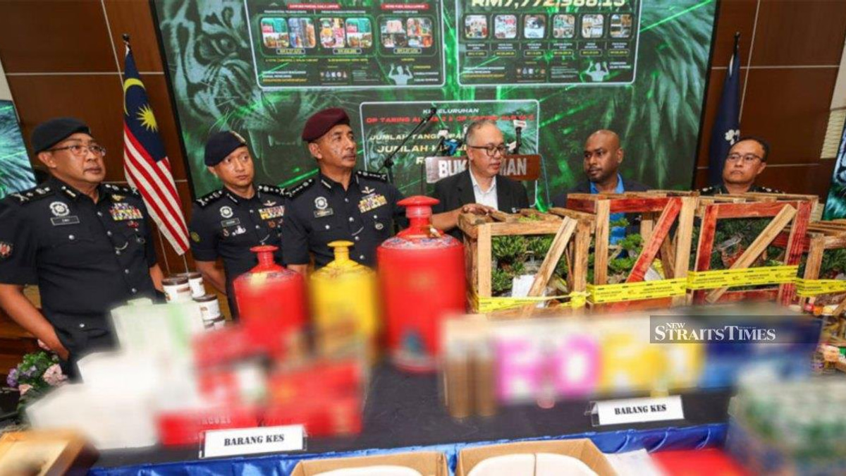 Police Dismantle Major Smuggling Ring, Arrest Five and Recover RM12.8 Million