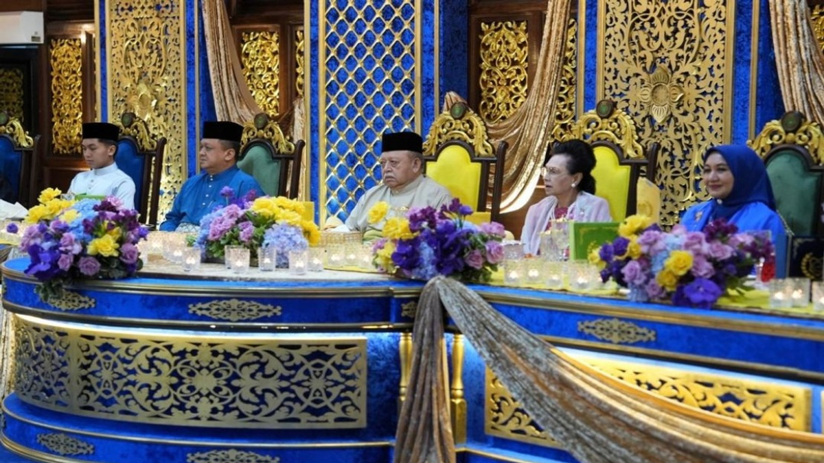 246 Honoured for Service as Perlis Ruler Marks 83rd Birthday