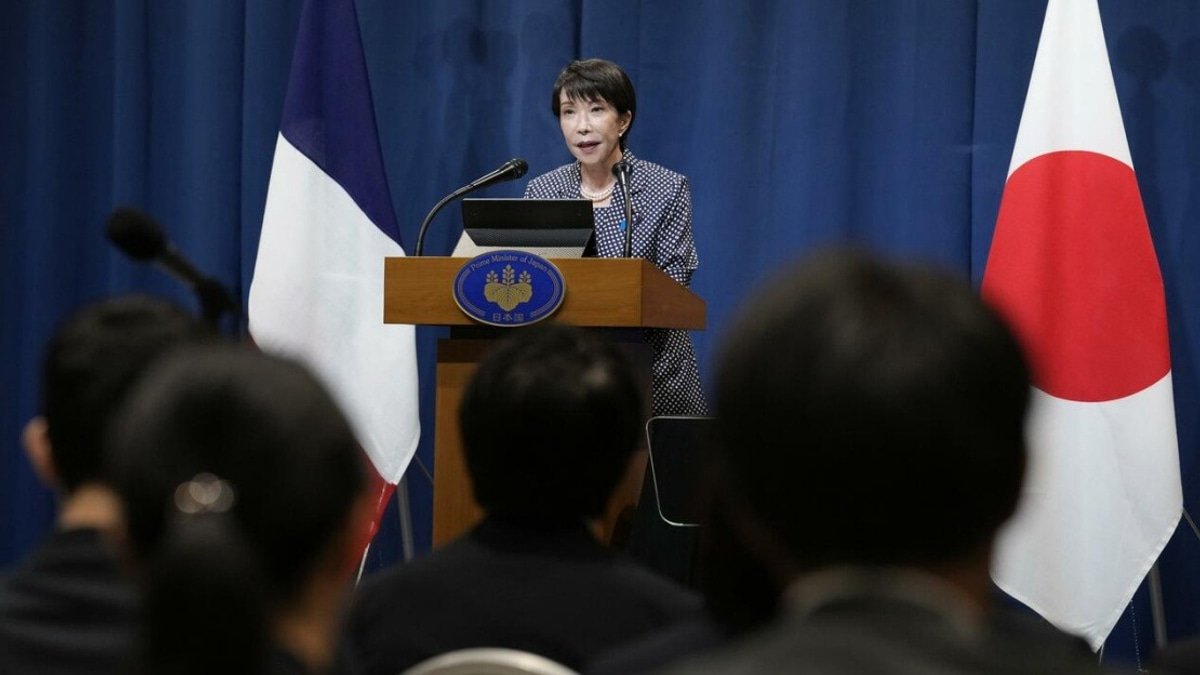 Japan's PM Takaichi Faces Sliding Support as Economic Concerns Mount