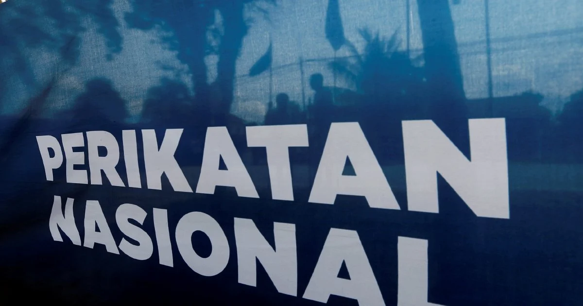 Azmin and Radzi Exit Senior PN Leadership Posts in Coalition Overhaul