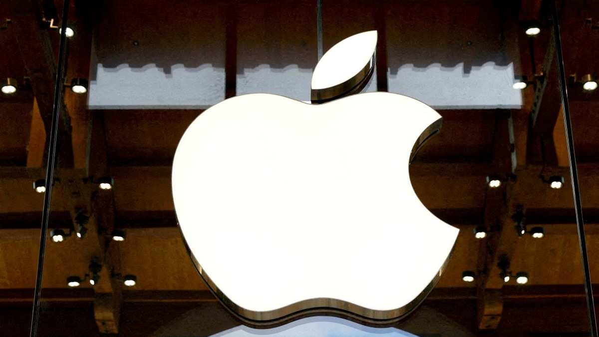 VK Takes Apple to Court Over App Store Removal in Moscow