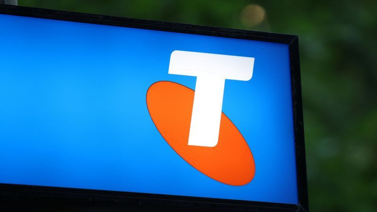 Telstra outage cripples Australian transport and payments, affecting millions