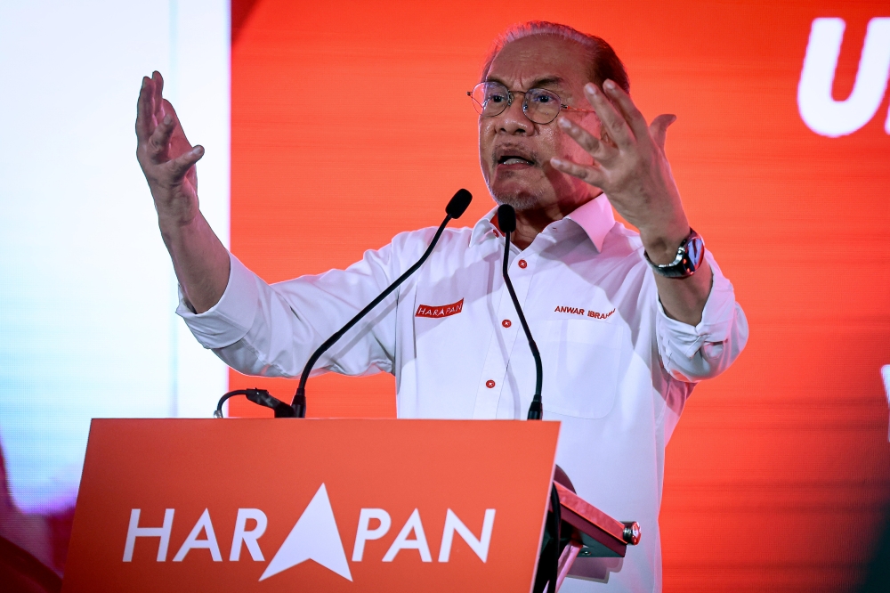 Anwar launches Negeri Sembilan campaign push to energise Pakatan's electoral prospects
