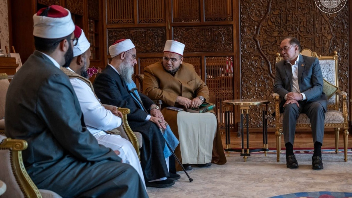 Anwar Welcomes Visit By Prominent Egyptian Scholar Sheikh Dr Mustafa An-Nadwi