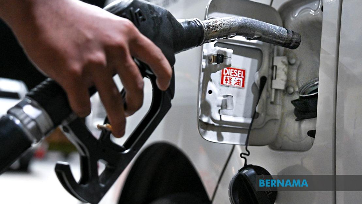 RM2.10 Per Litre Subsidised Diesel Brings Relief to Malaysian Workers and Businesses