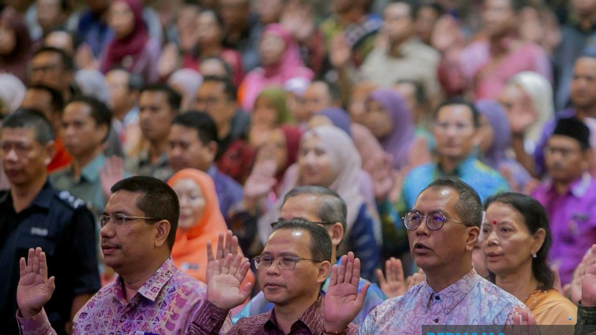 Civil Service Excellence Critical to Malaysia's Progress, PM Anwar Tells Bangi Forum