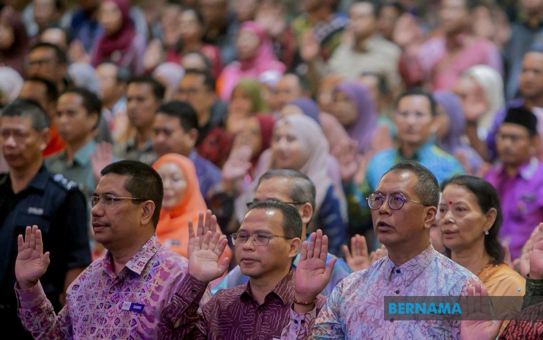 Civil Service Excellence Critical to Malaysia's Progress, PM Anwar Tells Bangi Forum