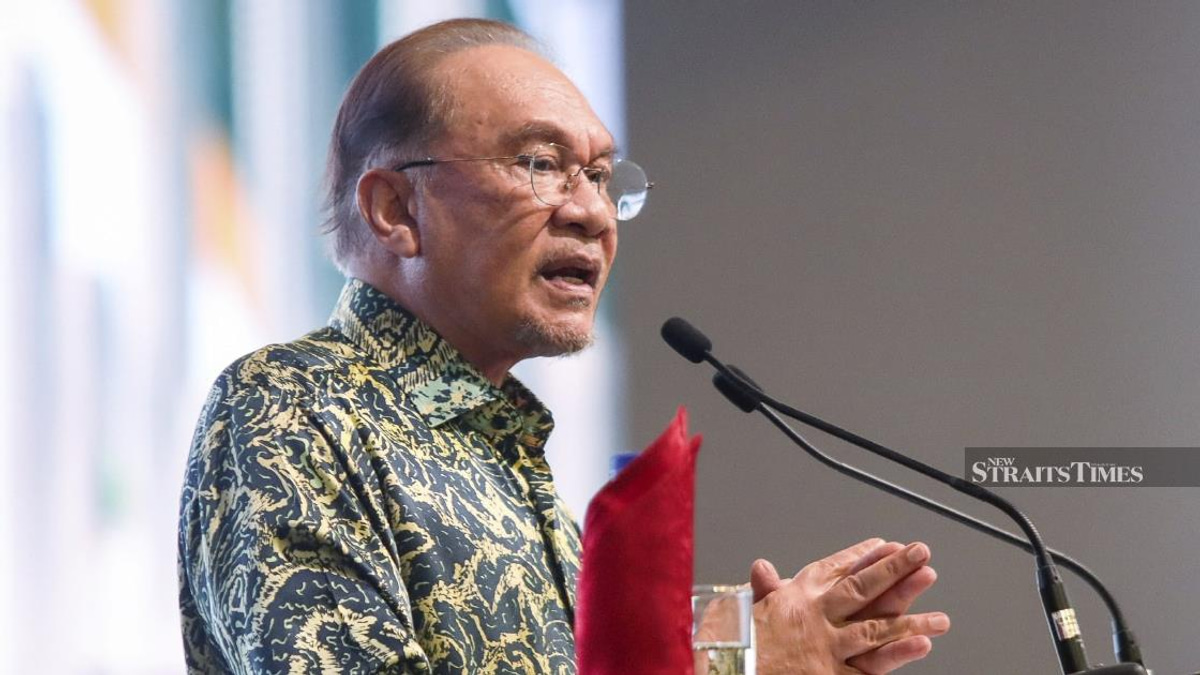 Anwar urges youths to reject divisive narratives, engage with government