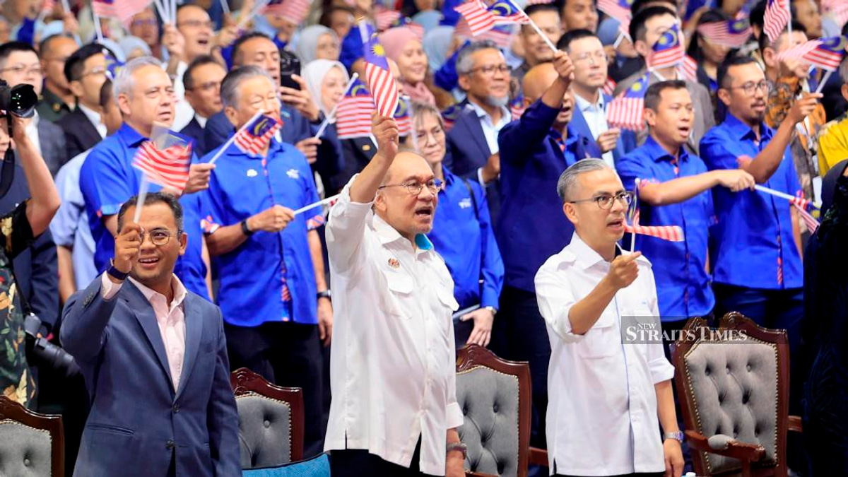 Anwar Orders Universities to Grant Students Immediate Freedom as AUKU Abolition Looms