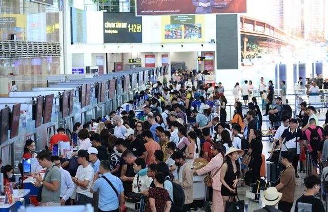 Vietnam mandates passenger compensation for flight delays under new decree