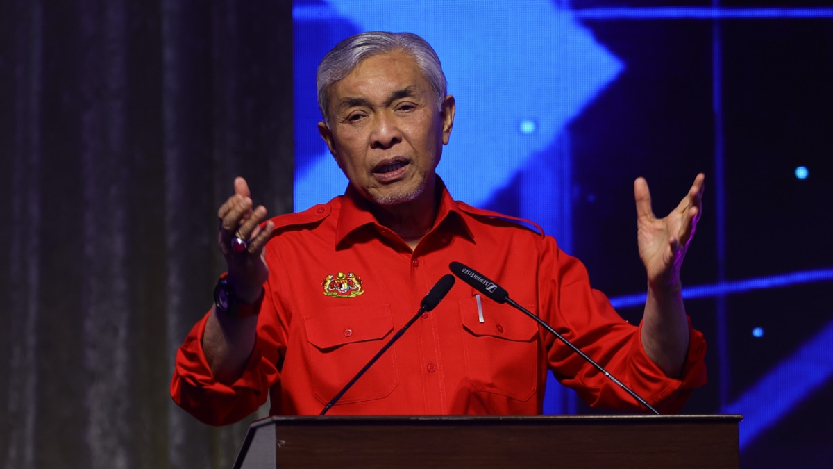 Zahid Signals PM Authority to Remove Underperforming BN Ministers