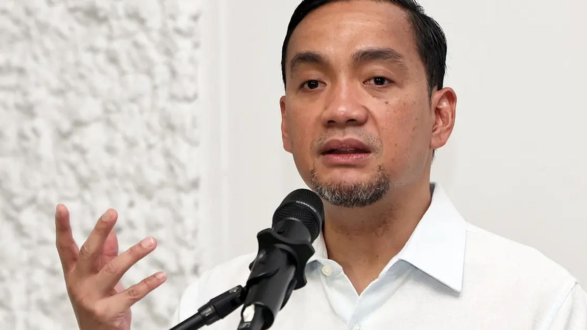 Johor Menteri Besar Should Defend Record, Not Royal Institution, Analysts Warn