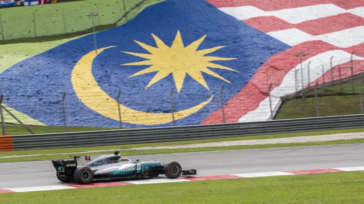 Anwar to Announce Malaysia's Formula One Future as Negotiations Intensify