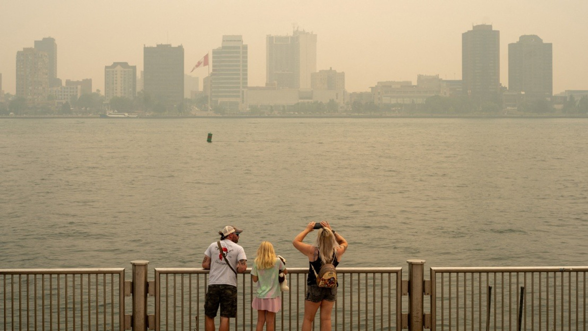 British Columbia's Major Wildfire Slows But Remains Uncontained as Thousands Flee