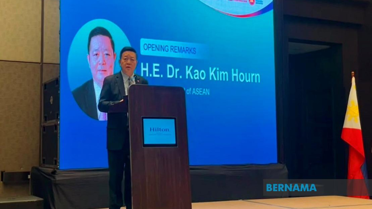Media Crucial to Building ASEAN Unity and Public Trust, Says Kao Kim Hourn