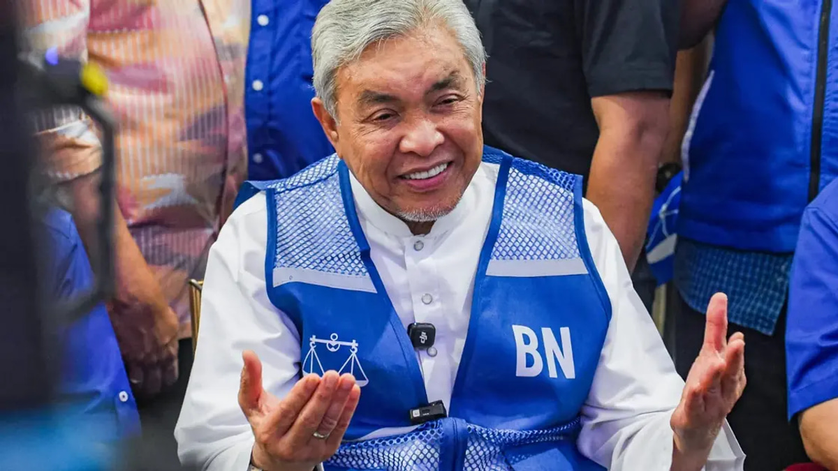 Zahid and Anwar Signal Fresh Commitment to Unity Government Despite Electoral Competition