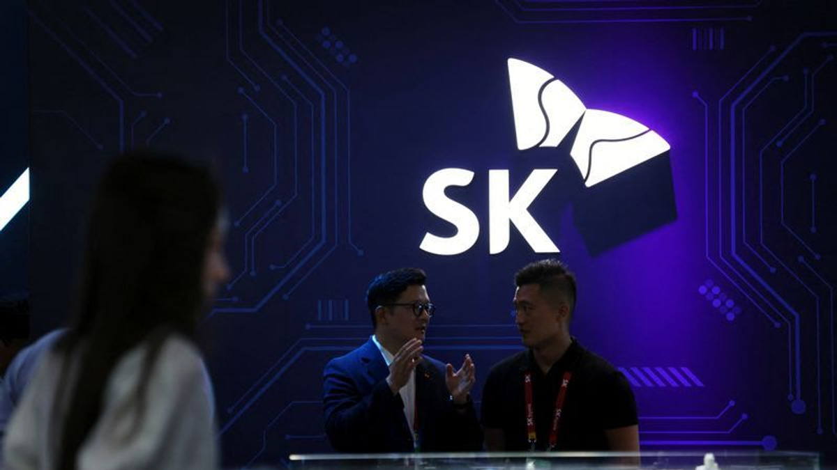 SK Hynix to raise up to $29 billion through US listing as AI chip demand surges
