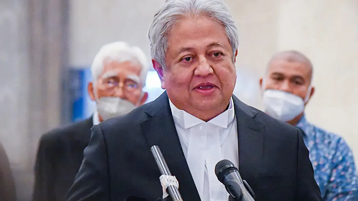 Court Resets Zaid Ibrahim Defamation Case After Judge's Recusal