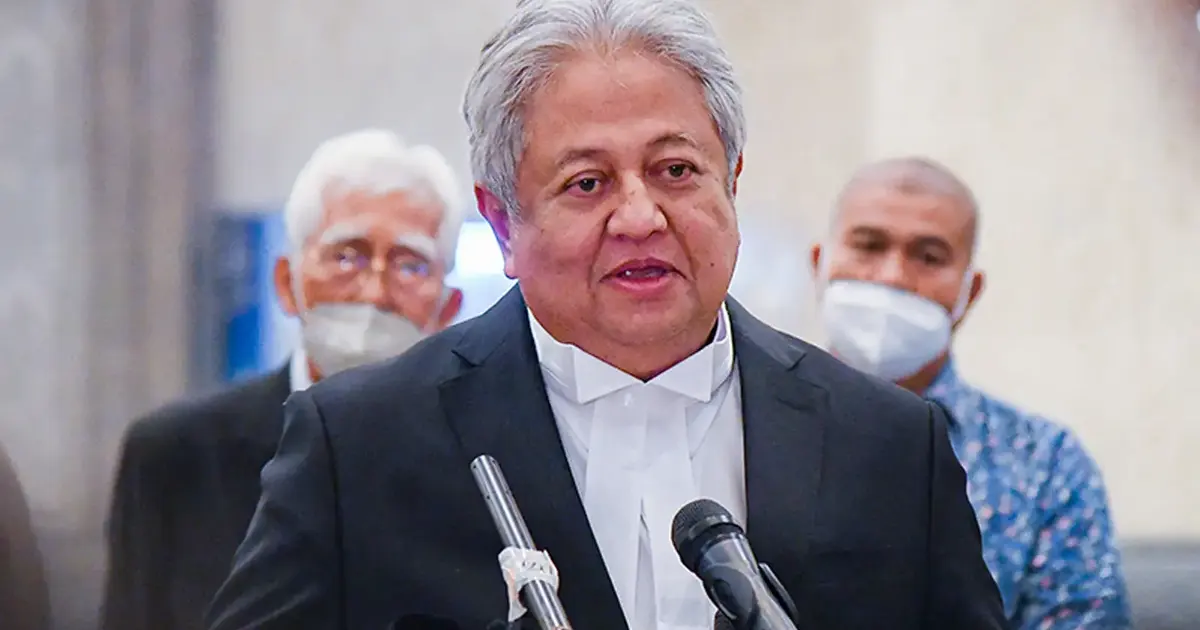 Court Resets Zaid Ibrahim Defamation Case After Judge's Recusal