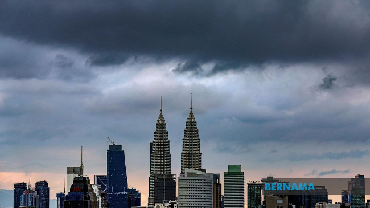 Severe Weather Alert: Thunderstorms and Heavy Rain Expected Across KL, Putrajaya and Eight States Until Afternoon