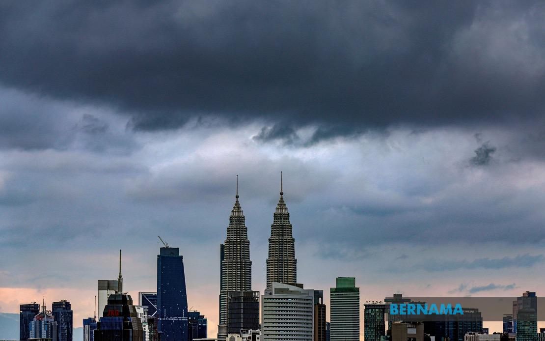 Severe Weather Alert: Thunderstorms and Heavy Rain Expected Across KL, Putrajaya and Eight States Until Afternoon