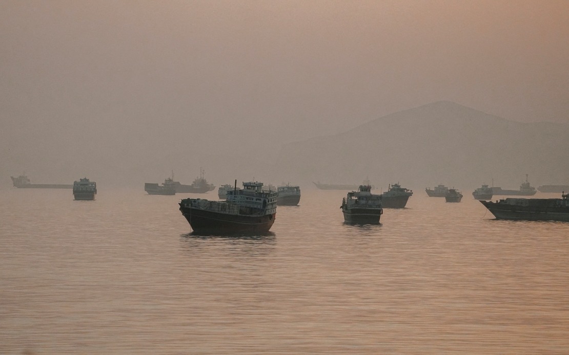 India Halts Deployment of Seafarers to Strait of Hormuz Over Attack Risks