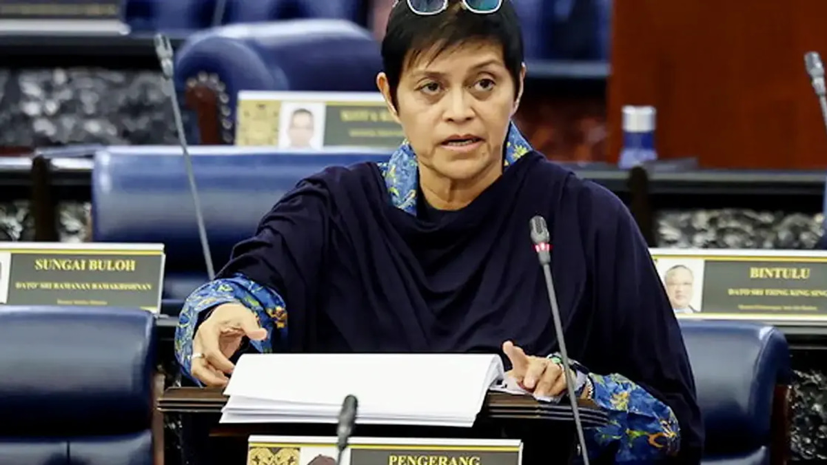 Azam Baki's Shareholding Records to Remain Confidential, Azalina Confirms