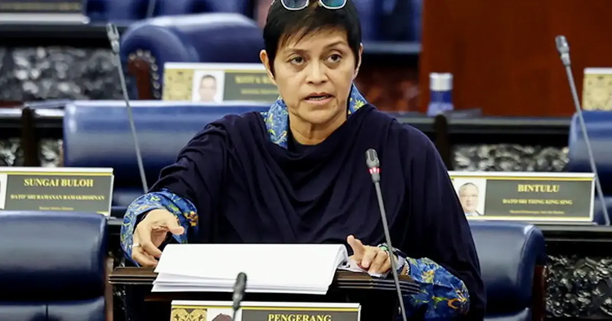 Azam Baki's Shareholding Records to Remain Confidential, Azalina Confirms