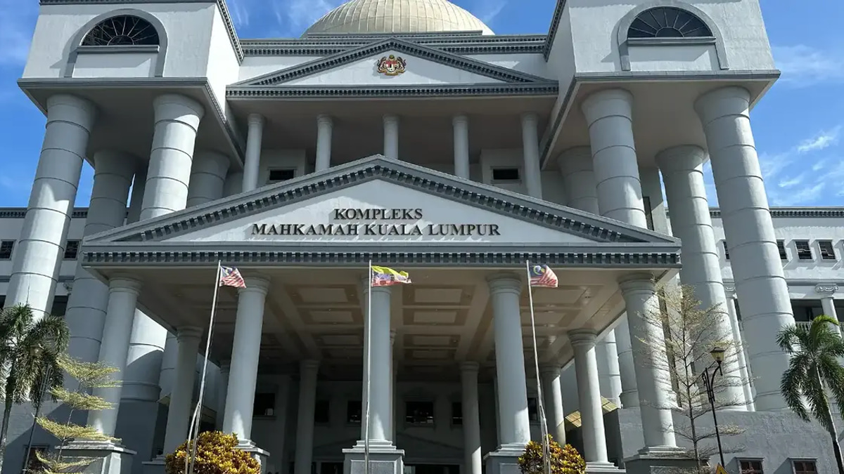 Pahang Woman Loses Citizenship Bid as Court Rules Mother's Status Takes Precedence