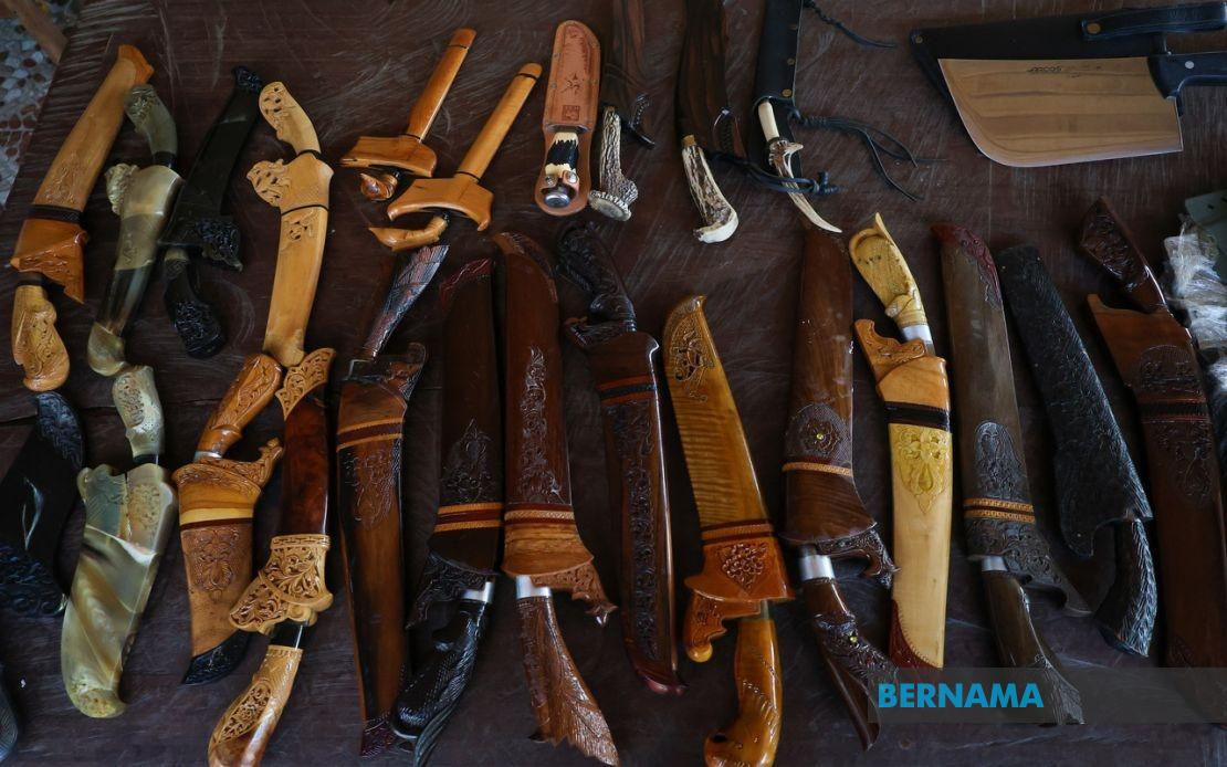 Kelantan Collector Fights to Preserve Dying Blacksmith Heritage Through His Prized Golok Collection