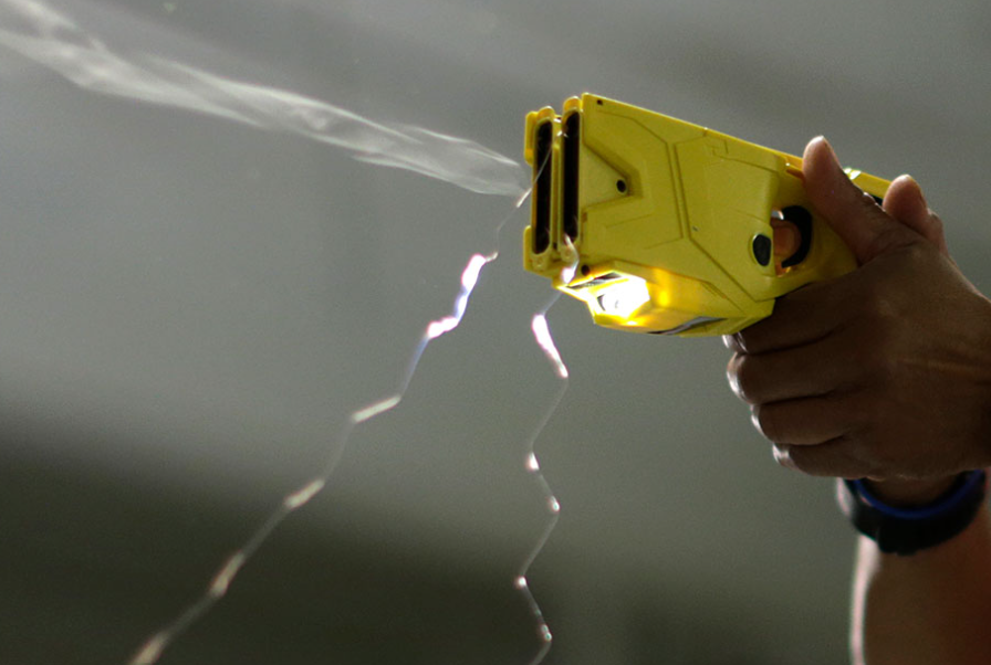 Singapore man arrested after brandishing saw and resisting police intervention