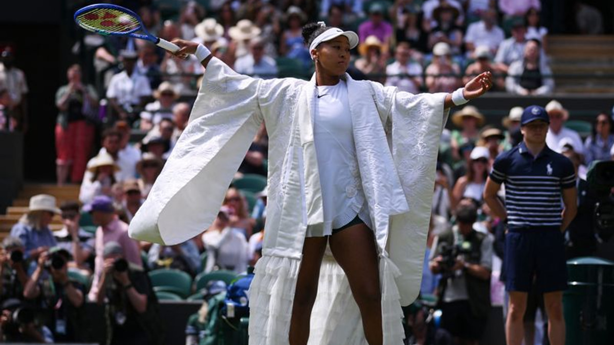 Osaka Combines Style and Substance to Advance at Wimbledon