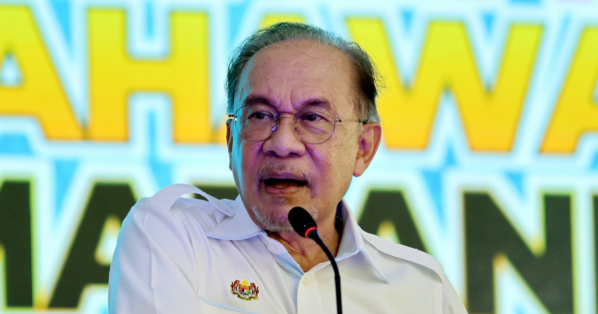Anwar Makes Final Election Appeal via TikTok as Negri Sembilan Campaign Closes