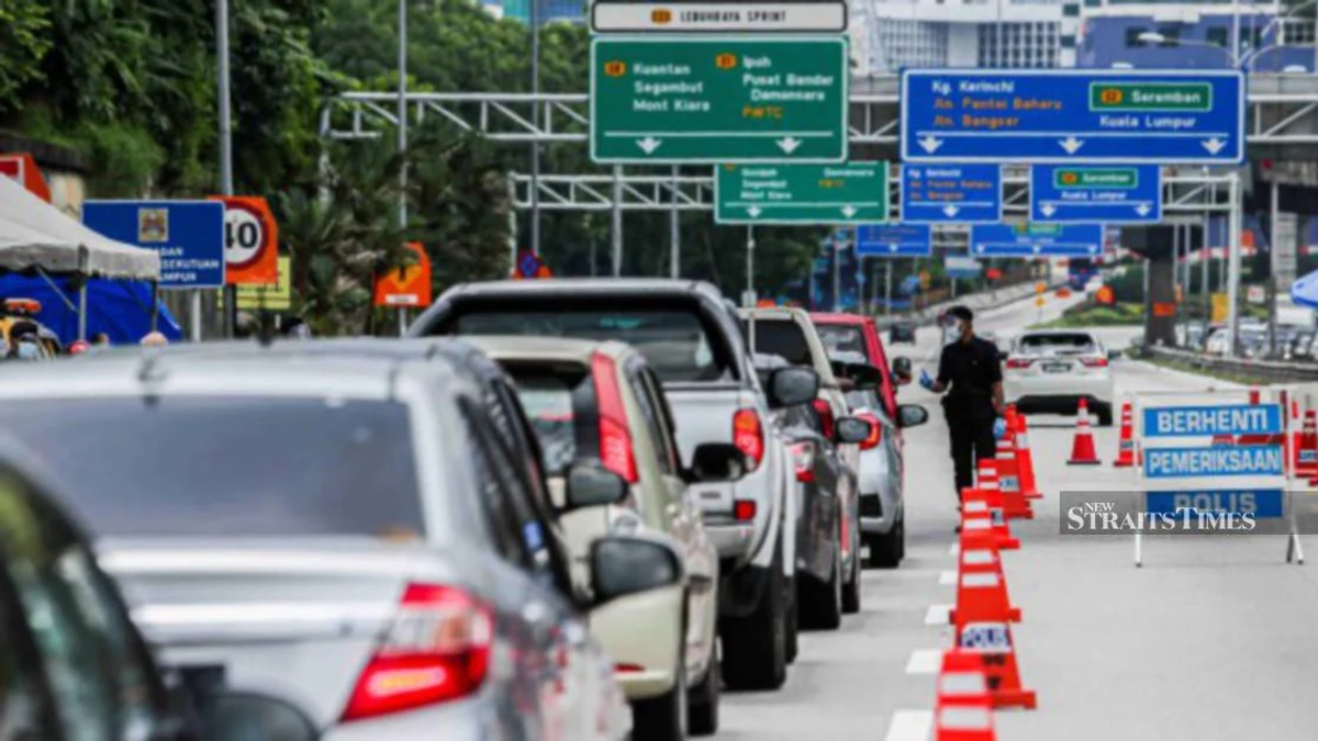 Traffic fines surge: Over 700 road offences face RM500 penalty cap